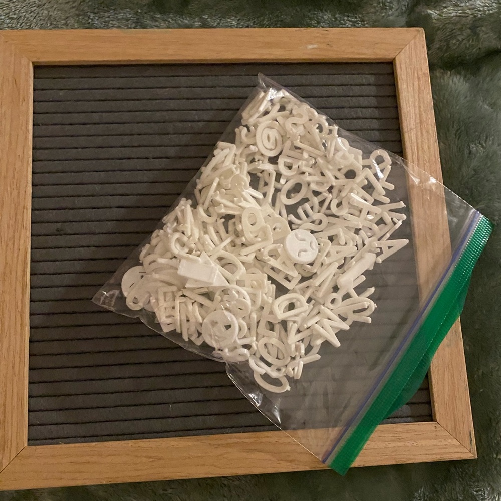 LETTER BOARD